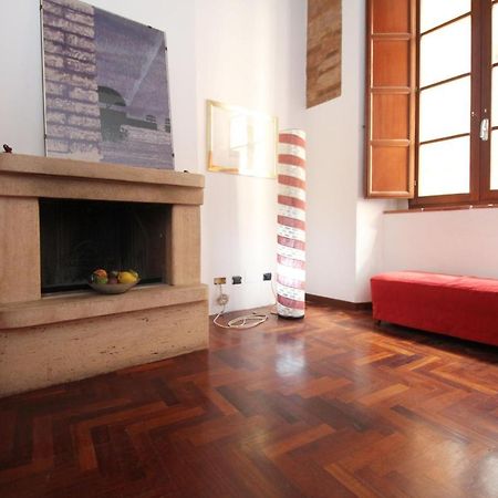 סיינה Logge Del Papa Apartment מראה חיצוני תמונה